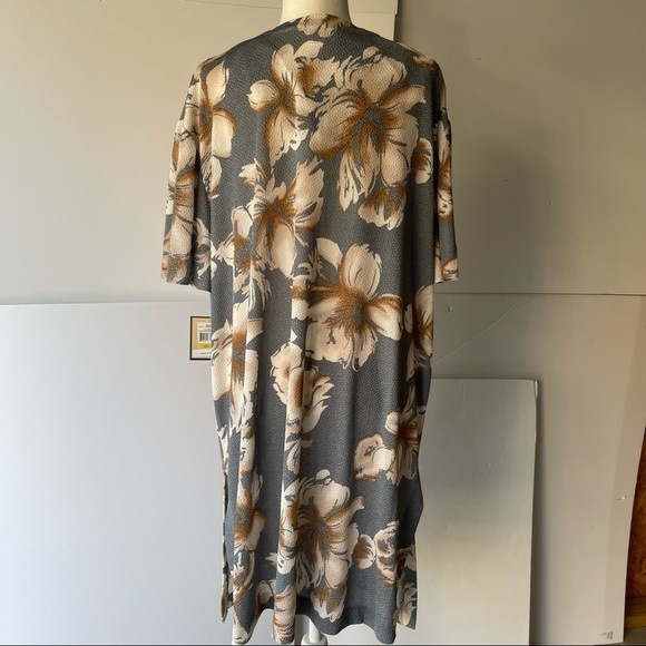 Maya Brooke Women Plus Size Hawaiian Floral Cardigan Jacket Long Open Front, 18W - Picture 4 of 15